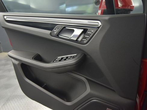 New 2025 Porsche Macan S image 22
