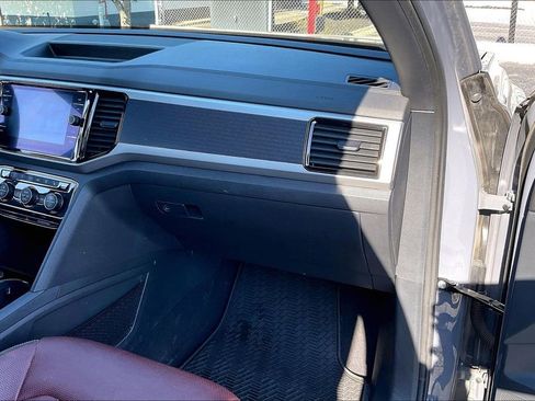 Used 2021 Volkswagen Atlas Cross Sport SEL Premium R-Line w/ Cross Sport MDO Package AWD/4WD image 15