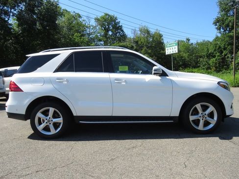 Used 2018 Mercedes-Benz GLE 350 4MATIC image 4