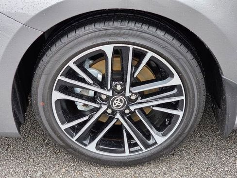 Used 2026 Toyota Camry XLE FWD image 19