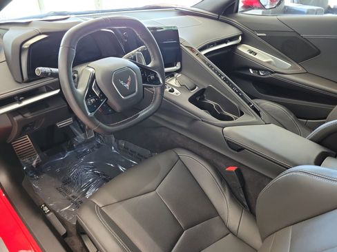 Used 2024 Chevrolet Corvette Stingray Coupe w/ 1LT RWD image 17