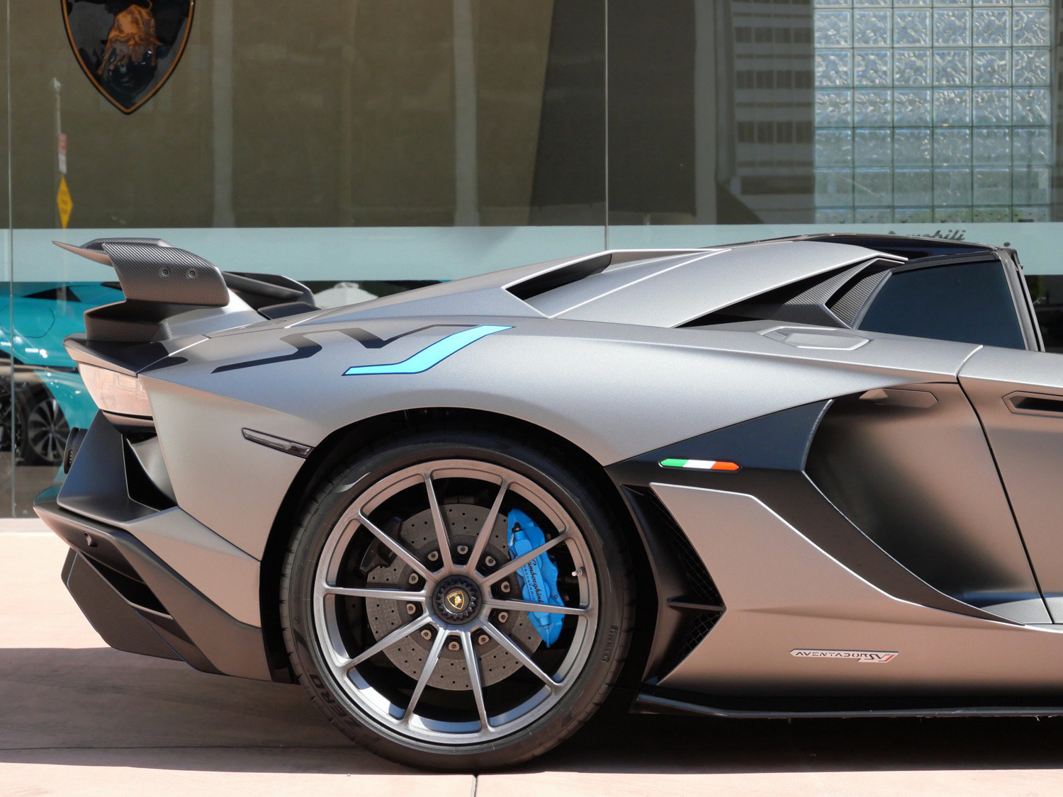 Used 2020 Lamborghini Aventador SVJ AWD/4WD image 22