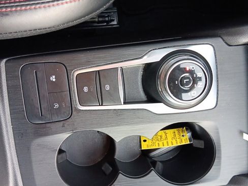 Used 2025 Ford Escape ST-Line image 25