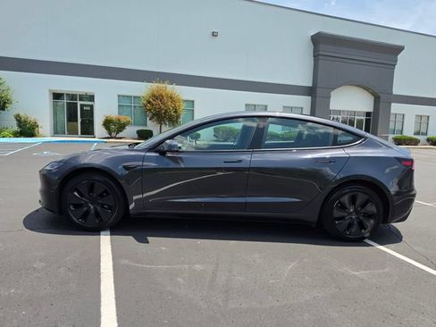 Used 2025 Tesla Model 3 Long Range RWD image 11