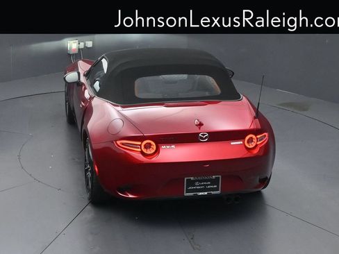 Used 2024 MAZDA MX-5 Miata Grand Touring RWD image 25