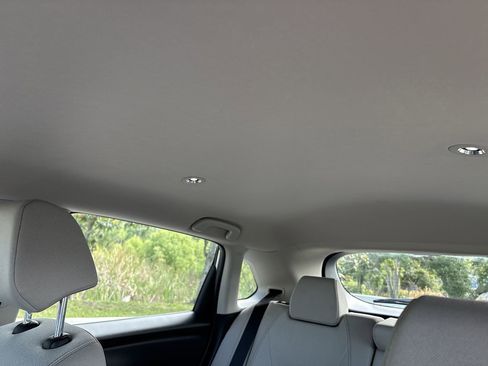Certified 2023 Honda HR-V LX image 32