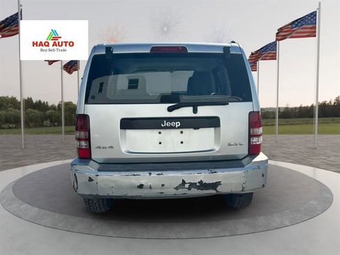 Used 2008 Jeep Liberty Sport AWD/4WD image 6