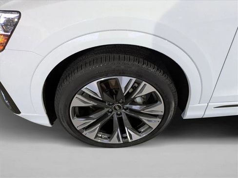 Certified 2025 Audi Q8 Premium w/ Black Optic Package image 24