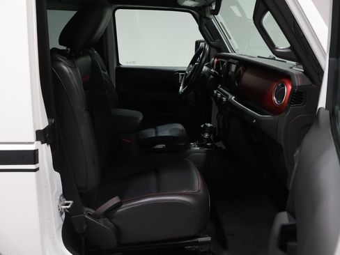 Certified 2022 Jeep Wrangler Rubicon w/ Cold Weather Group image 20