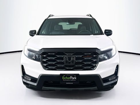 Used 2023 Honda Passport TrailSport image 2