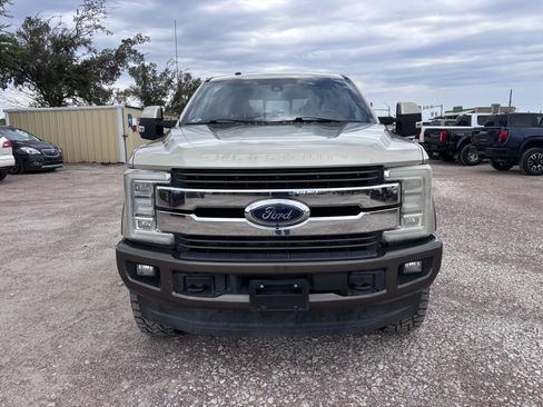Used 2017 Ford F250 King Ranch w/ King Ranch Ultimate Package AWD/4WD image 9