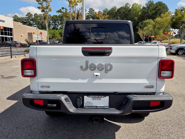 Used 2022 Jeep Gladiator Overland w/ Popular Equipment Package AWD/4WD image 5