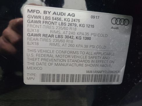 Used 2018 Audi Q5 2.0T Premium w/ Convenience Package AWD/4WD image 3