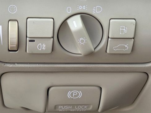 Used 2012 Volvo XC60 T6 image 27