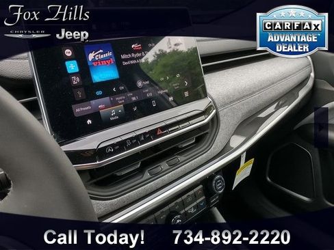 New 2023 Jeep Compass Latitude w/ Convenience Group image 26