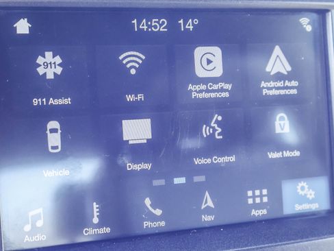 Used 2018 Ford F350 Lariat w/ Lariat Ultimate Package image 5