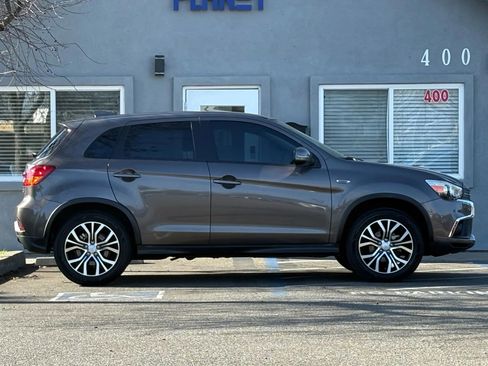 Used 2018 Mitsubishi Outlander Sport LE image 4