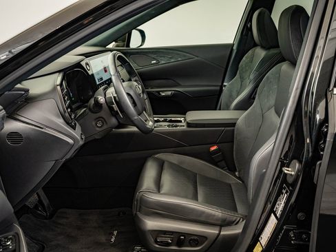 Certified 2024 Lexus RX 450h AWD w/ Convenience Package image 20