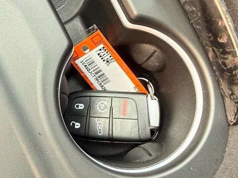Used 2023 Dodge Durango R/T w/ Hemi Orange Plus Package AWD/4WD image 31