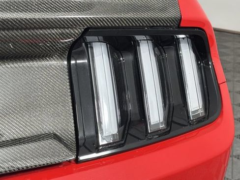Used 2017 Ford Mustang GT w/ Black Accent Package RWD image 28