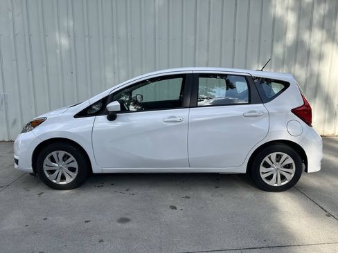 Used 2017 Nissan Versa Note SV FWD image 6