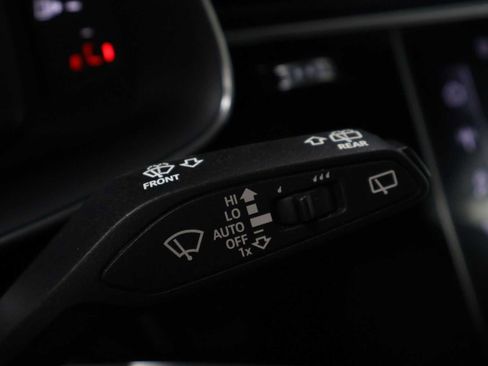 Used 2023 Audi Q8 Prestige w/ Prestige Package AWD/4WD image 28