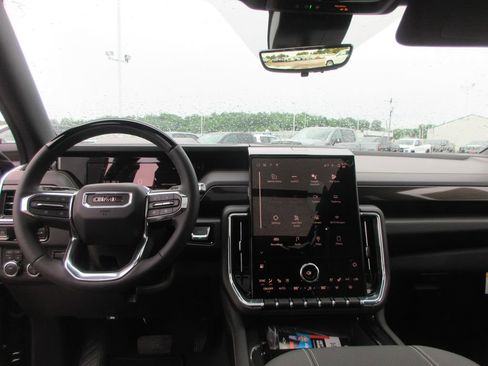 New 2026 GMC Yukon XL Elevation w/ Elevation Premium Package AWD/4WD image 16