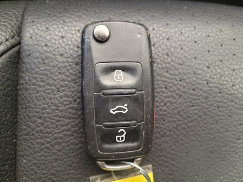 Used 2014 Volkswagen Jetta SE image 32