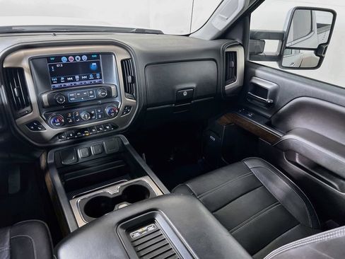 Used 2018 GMC Sierra 2500 Denali AWD/4WD image 20