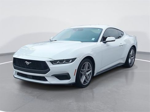 Used 2024 Ford Mustang Premium image 7