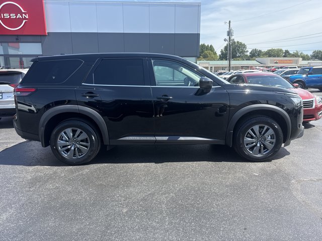 Certified 2025 Nissan Pathfinder S AWD/4WD image 2