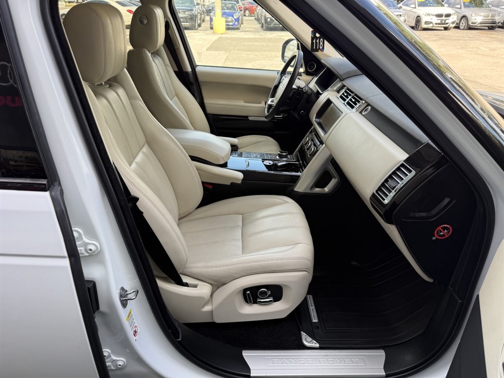 Used 2017 Land Rover Range Rover HSE AWD/4WD image 18