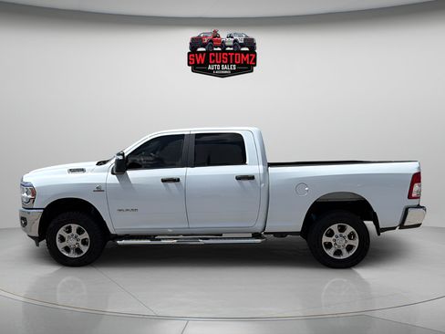 Used 2024 RAM 2500 Big Horn w/ Off Road Package AWD/4WD image 4
