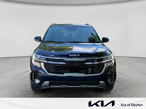 Used 2024 Kia Seltos SX w/ SX Sunroof Package AWD/4WD image 2