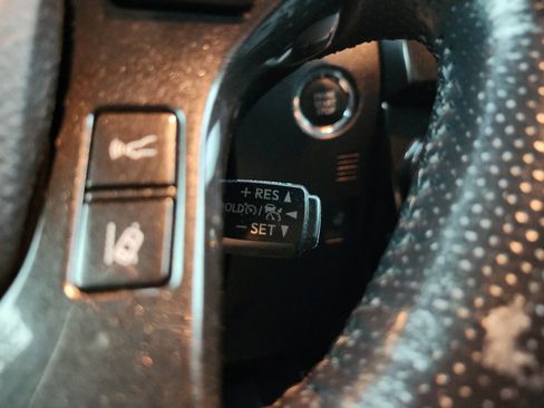 Used 2024 Toyota 4Runner TRD Off-Road Premium w/ Off Road Premium Plus Package AWD/4WD image 26