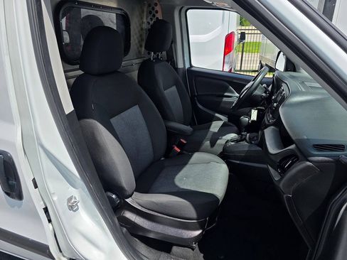 Used 2022 RAM ProMaster City Tradesman FWD image 10