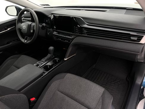 Used 2025 Toyota Camry LE FWD image 13