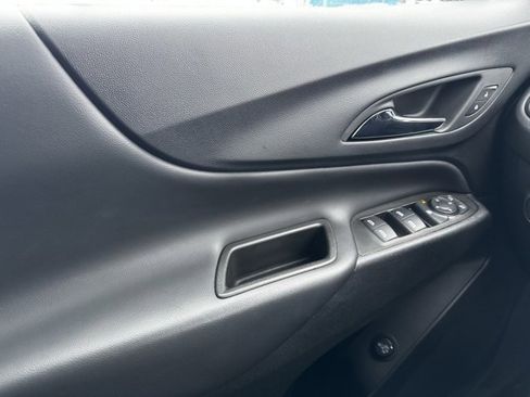 Certified 2023 Chevrolet Equinox LT w/ Driver Convenience Package image 30