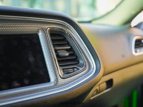 Used 2017 Dodge Challenger SRT Hellcat image 42