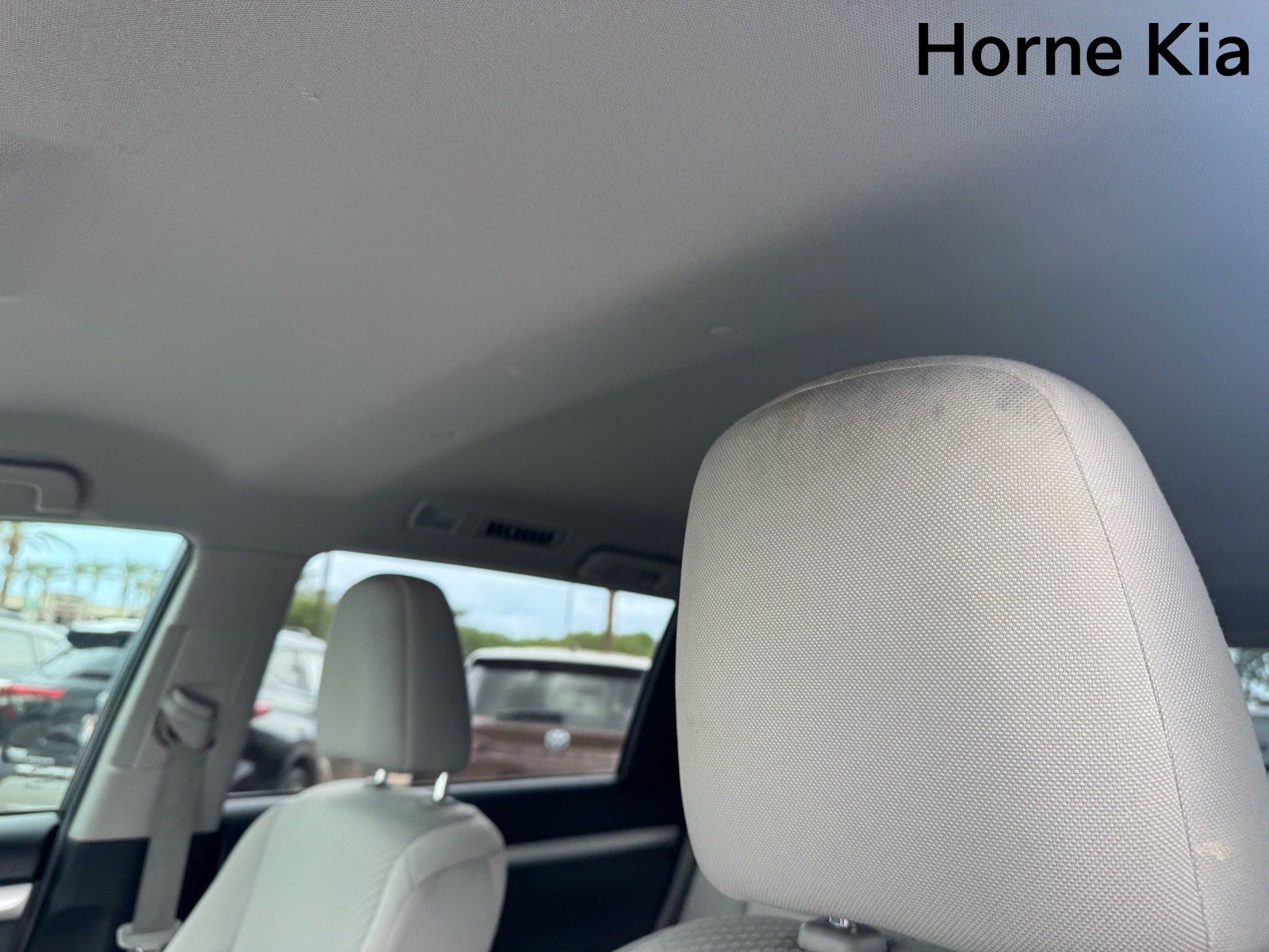Used 2018 Toyota Highlander LE FWD image 26