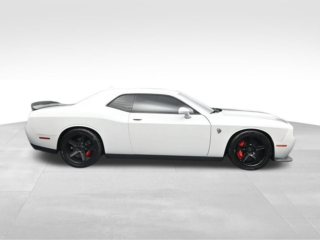 Used 2016 Dodge Challenger SRT Hellcat RWD image 6