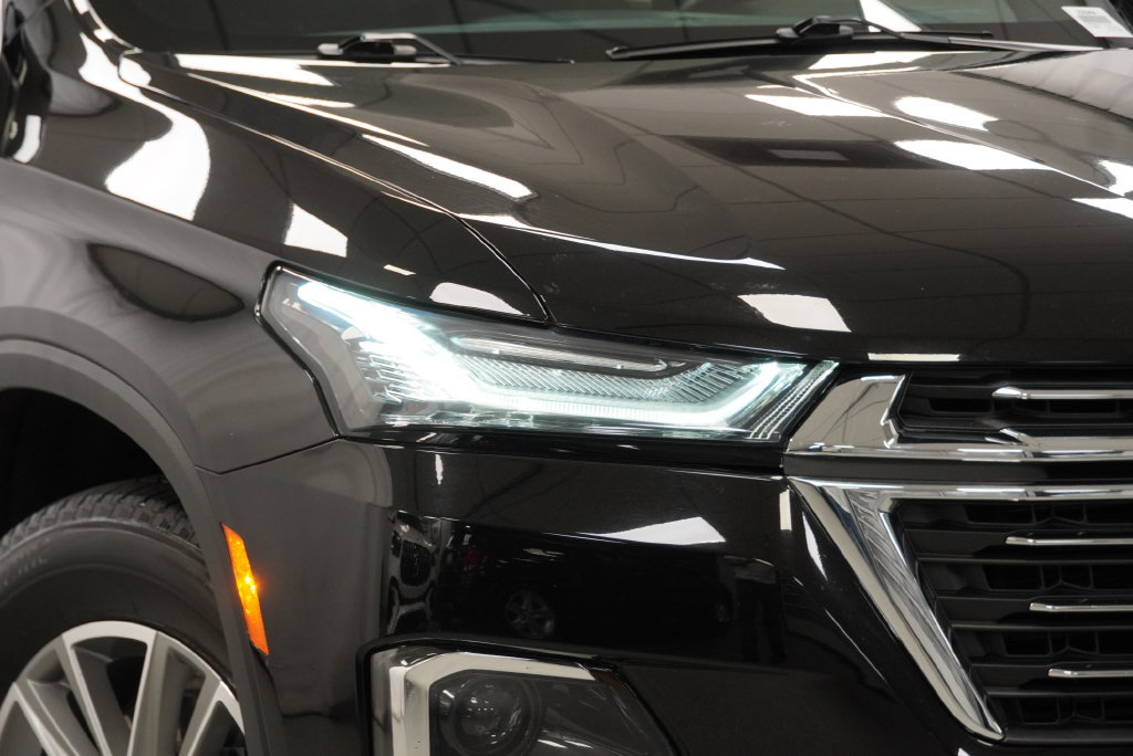 Used 2023 Chevrolet Traverse LT FWD image 8
