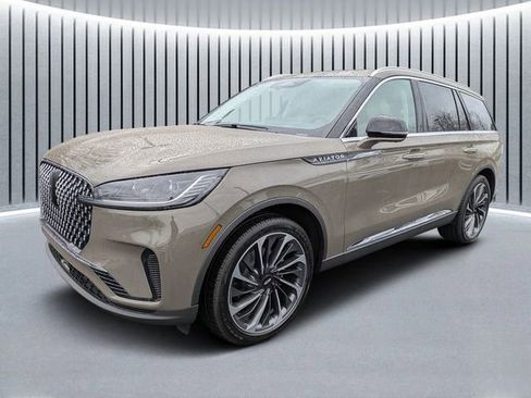 New 2026 Lincoln Aviator Reserve w/ Illumination Package image 6