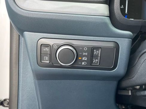 New 2025 Ford Maverick XL image 22