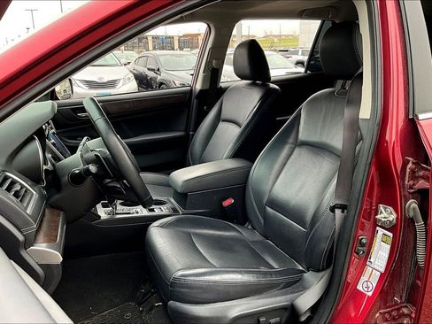 Used 2018 Subaru Outback 2.5i Limited w/ Popular Package #2 AWD/4WD image 19