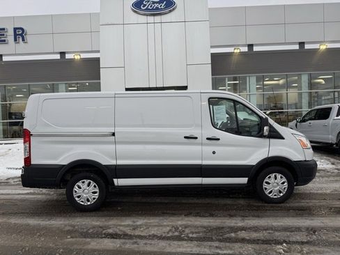 Used 2019 Ford Transit 250 130 Low Roof w/ Premium Package image 29