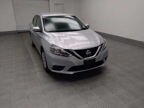 Used 2016 Nissan Sentra S FWD image 13