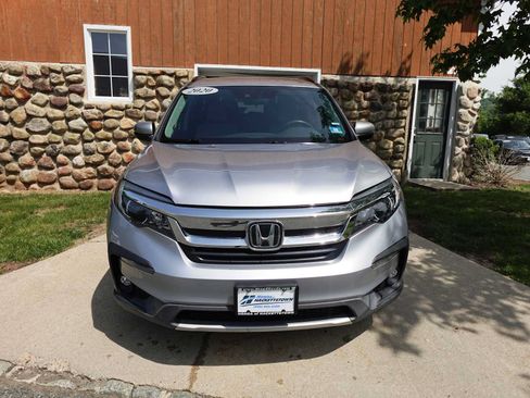 Used 2020 Honda Pilot EX image 2