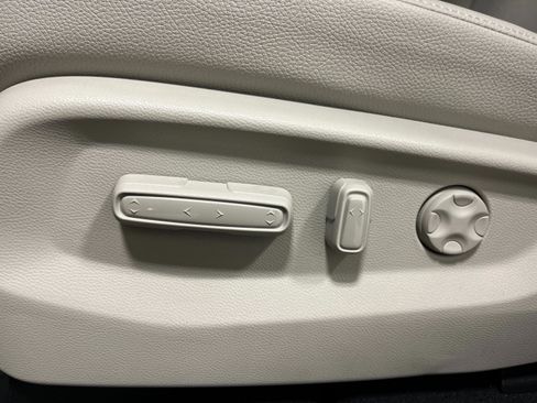 New 2026 Honda Odyssey EX-L image 14