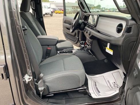 New 2025 Jeep Wrangler Sport S image 27